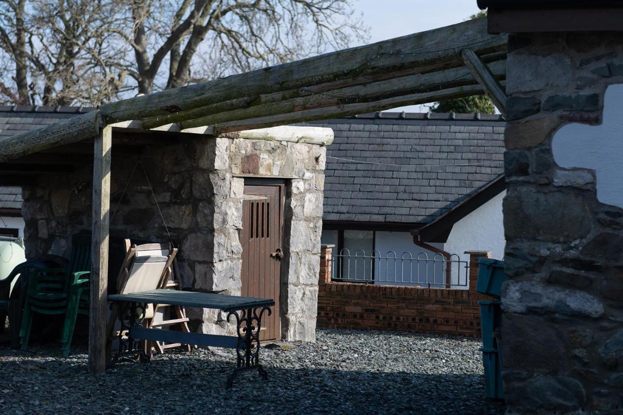 Beautiful Countryside Cottage On The North Wales Coast 애버갤리 외부 사진